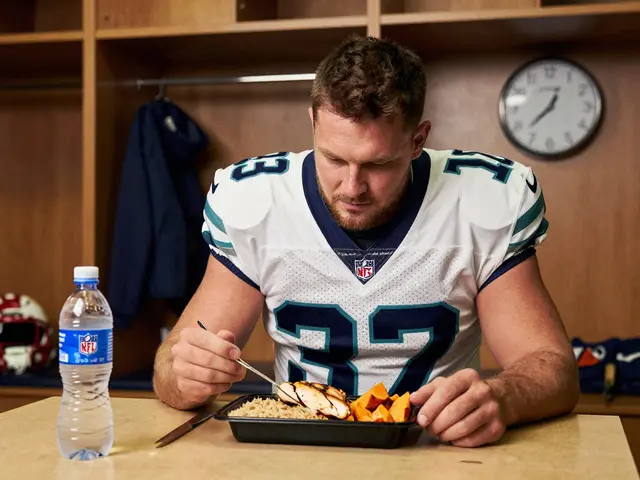 What Do NFL Players Eat Before a Game? Real Food Choices That Fuel Performance